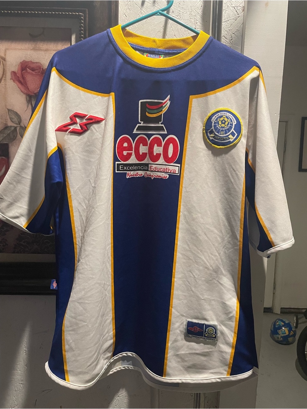 vintage 2001-2002 away jersey for the Mexican team Reboceros de La Piedad size m